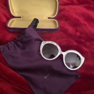 Gucci cat eye sunglasses Authentic